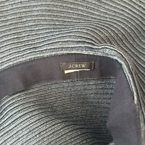 J. Crew Womens Navy Wide Brim Floppy Straw Hat Resortwear Beach Preppy Vacation - Picture 6 of 7